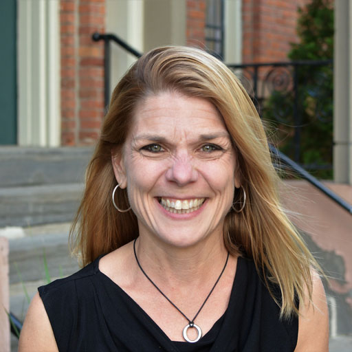 Image of Lori Petersen